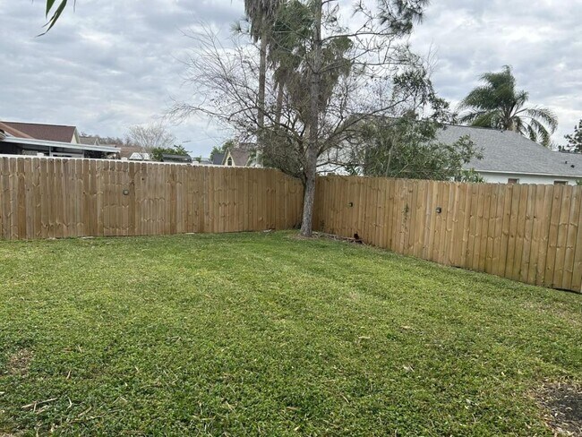 Photo - 30534 Tremont Dr