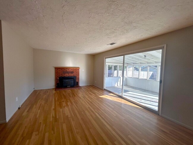 240 Encinal Dr