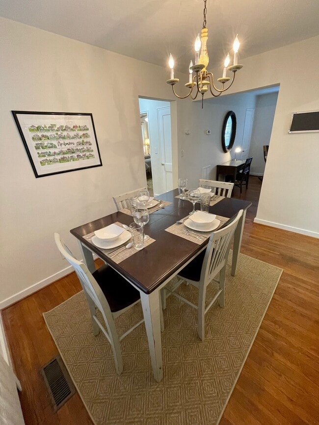 Photo - 2533 Miller Park Cir Unit B