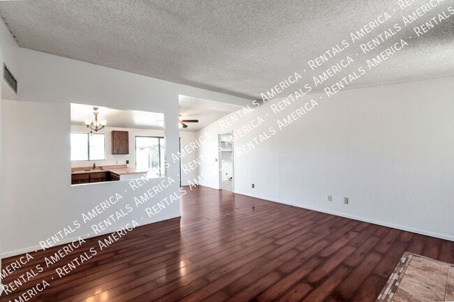 Building Photo - 9801 E Nicaragua Pl