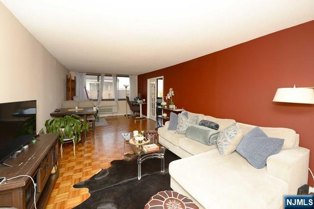 Photo - 344 Prospect Ave Unit 8B