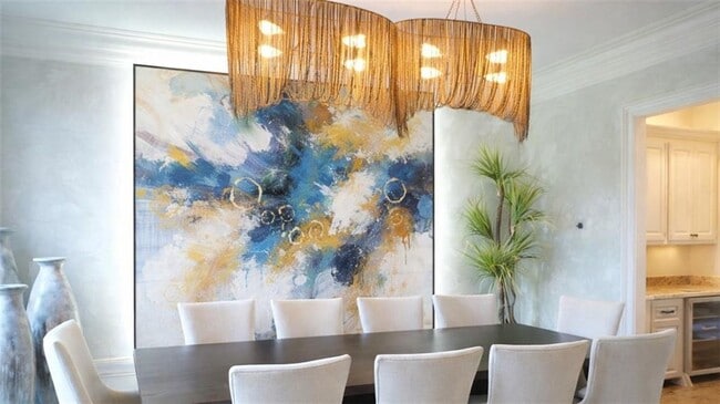 Photo - 453 Londonberry Rd NW