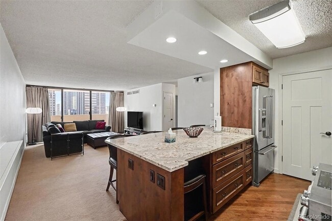 Building Photo - 1020 15th St Unit 15J