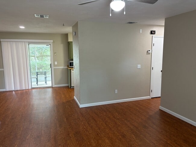 Photo - 4201 Woodhill Ct