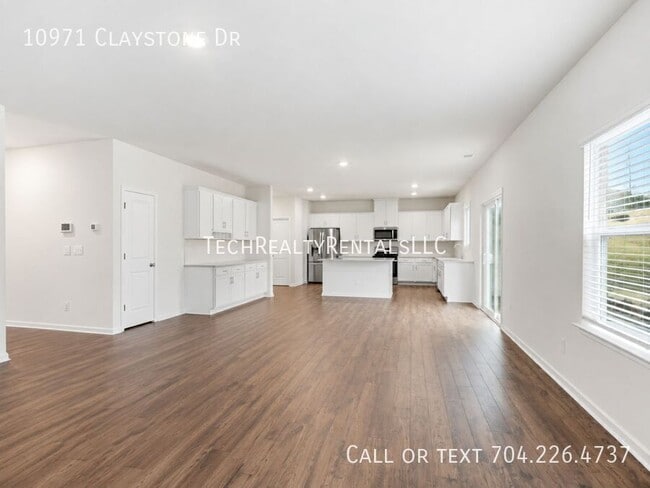 Photo - 10971 Claystone Dr