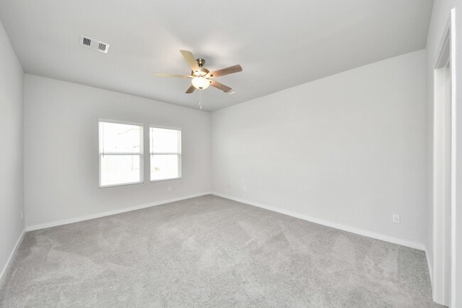 Photo - 5819 Blue Grama Dr