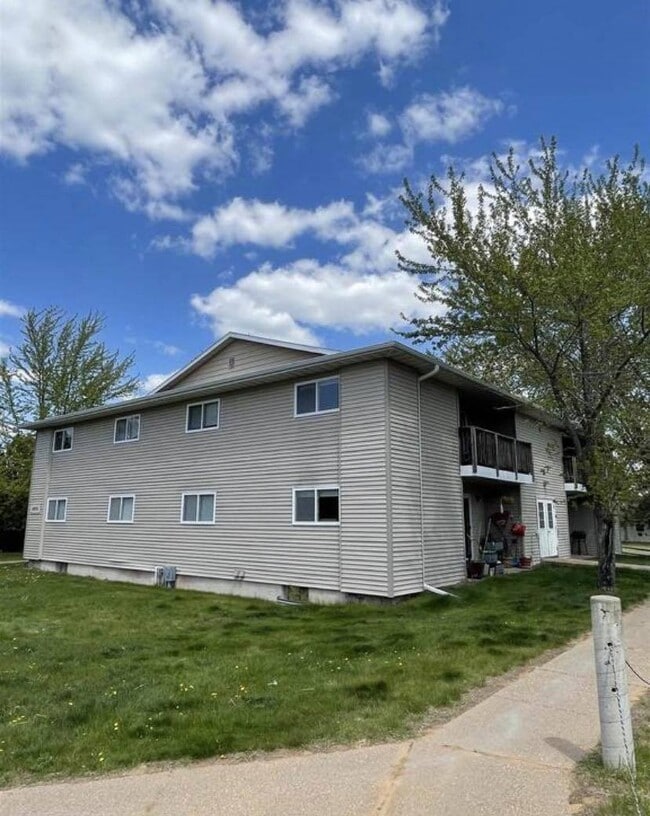 Building Photo - 4903 Aspen St Unit 4