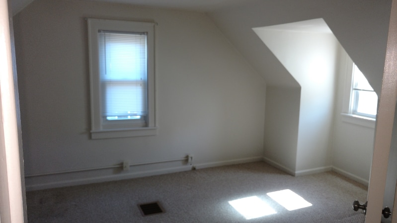 Photo - 3319 Leith St