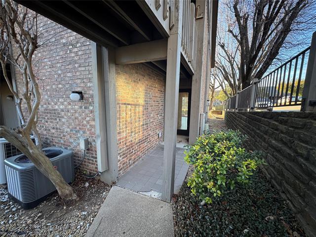 Photo - 1121 Signal Ridge Pl