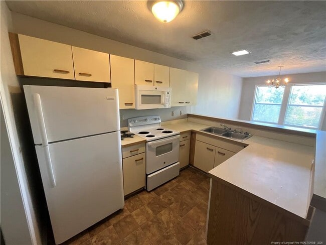 Photo - 1014 Brookhollow Dr