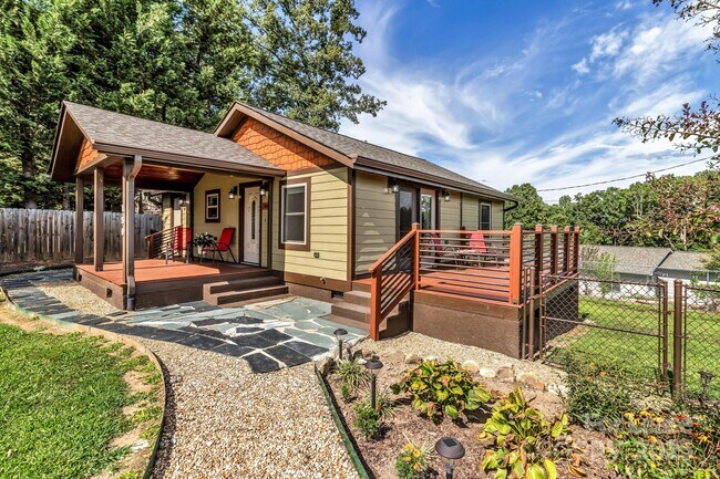 Photo - 150 Oak Hill Rd