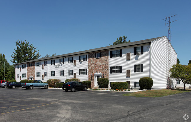 Building Photo - Legacy at Brookforest Rental