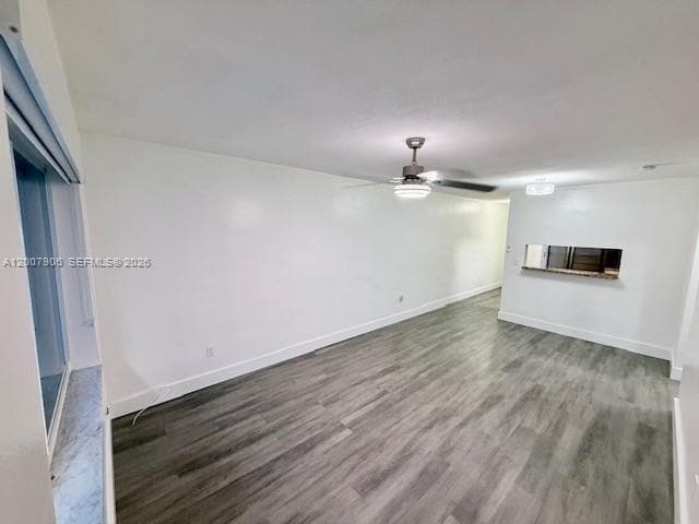 Building Photo - 1945 NW 29th St Unit A8