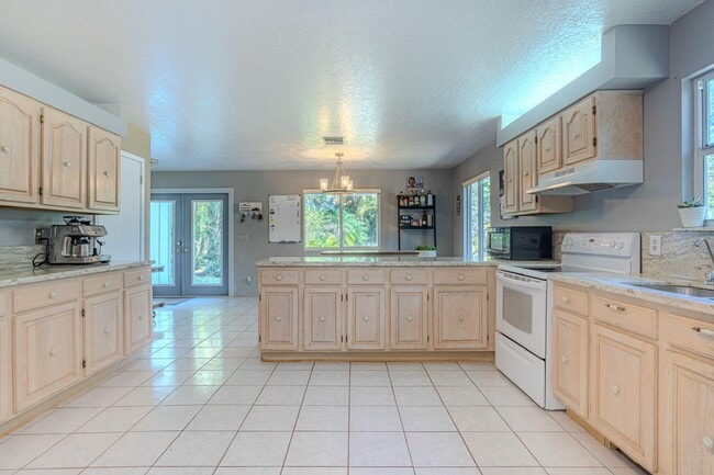 Photo - 4852 Windmill Rd
