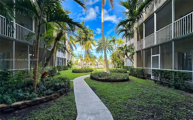 Photo - 21121 SW 85th Ave Condominio Unidad 215