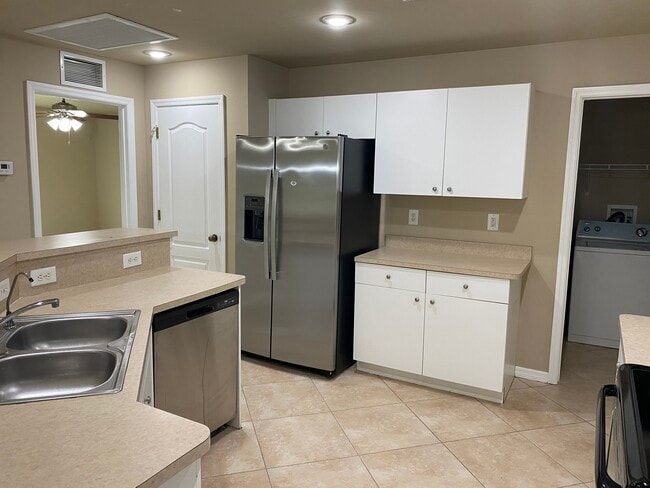 Photo - 638 NE Juanita Pl