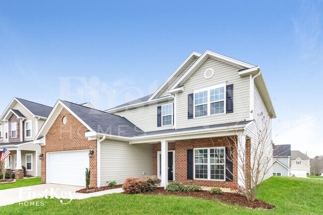 Photo - 746 Breeders Cup Dr