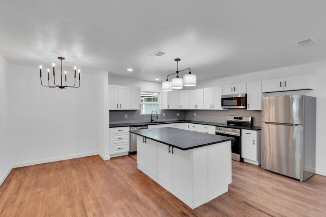 Photo - 6124 Sundown Dr