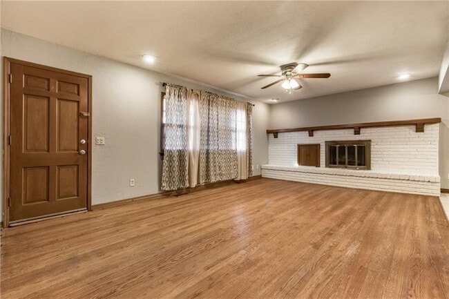 Photo - 9913 Sunnymeade Pl