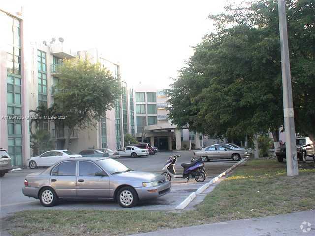 Building Photo - 11800 SW 18th St Unit 312-4 Rental