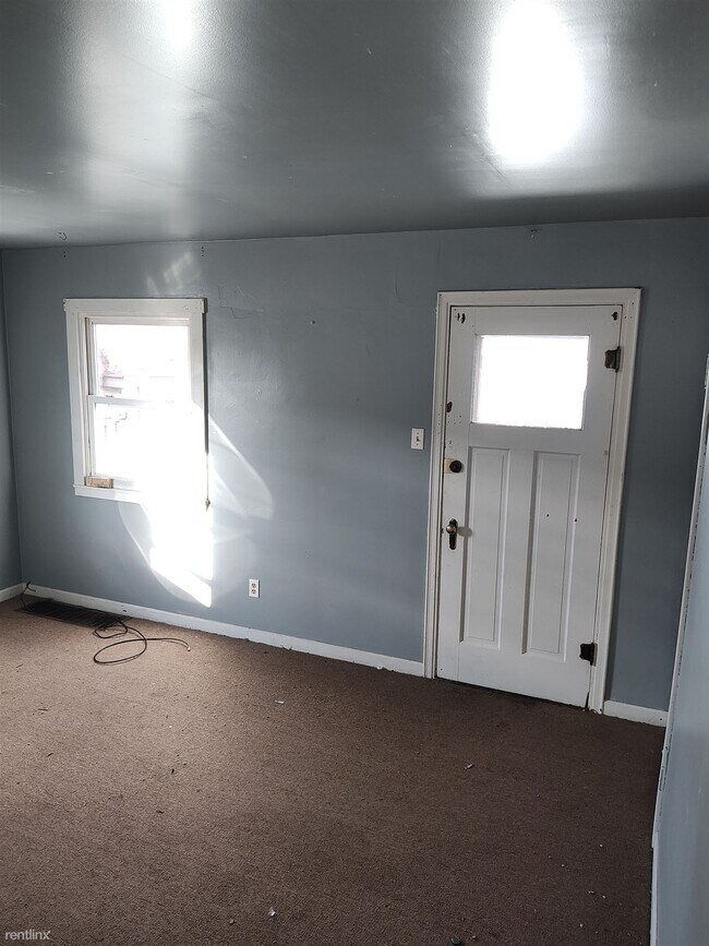 1 br, 1 bath Duplex 1430 Ridge Avenue A Townhome For Rent in Steubenville, OH