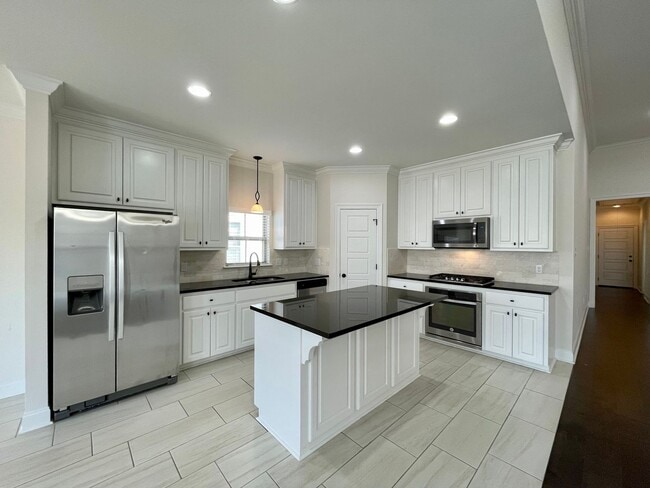 Photo - 3 bedroom, 2 bath home plus an office!