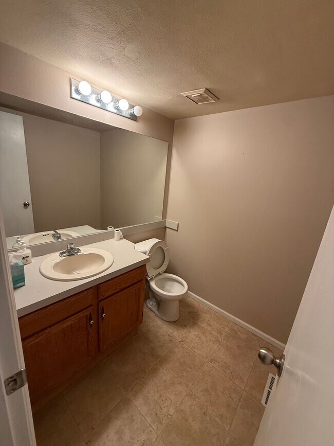 Photo - 1260 E 130th Ave