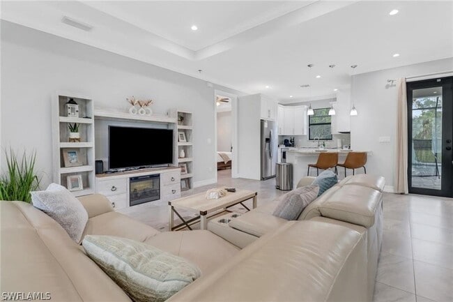 Photo - 332 14th St SE