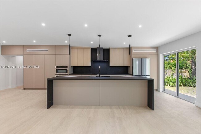 Photo - 2251 SW 20th St