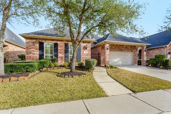 Building Photo - 9227 Mystic Falls Ln Rental