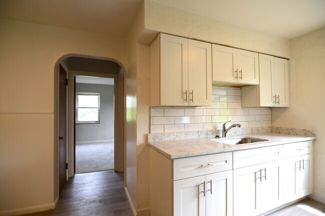 Photo - 5070 Anderson Pl Unit 4