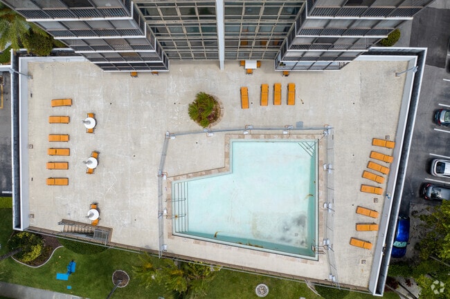 Photo - Coronado Towers