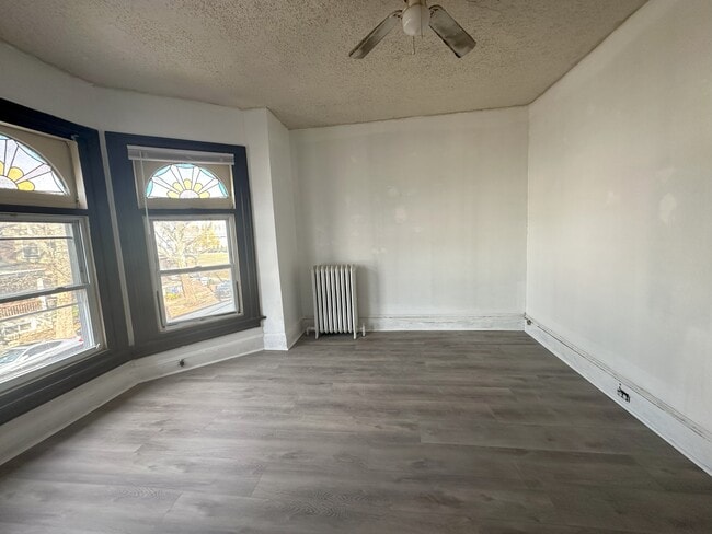 Photo - 39 S Farragut St