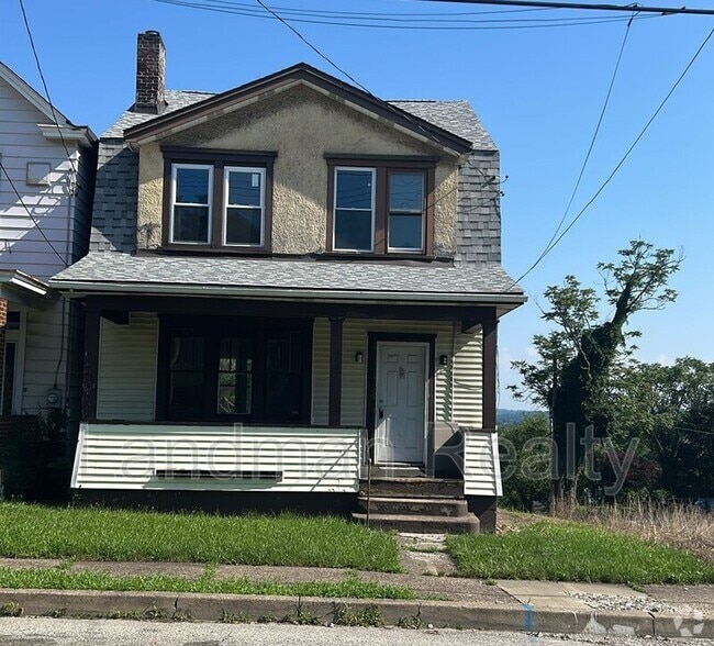 Building Photo - 2319 Jenny Lind St Rental