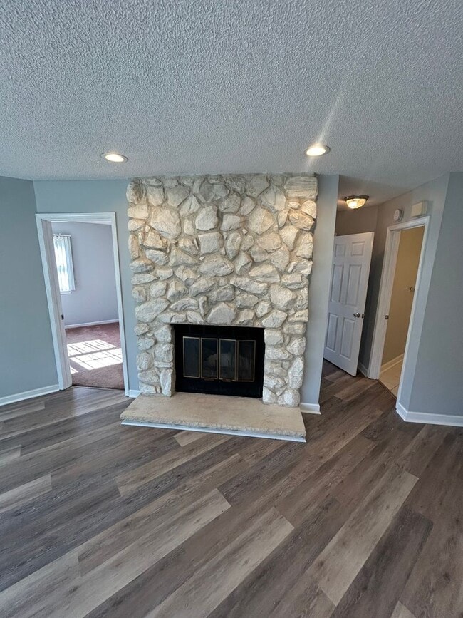 Photo - 1205 Tiffany Ln