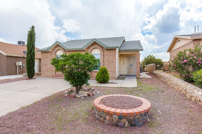 Photo - Charming Eastside Home with Refrigerated Air and Easy Access to Ft. Bliss and Loop 375