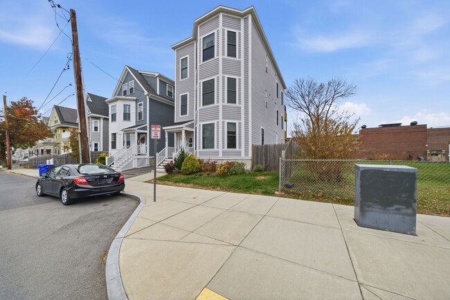 Photo - 68 Edson St Unidad 2