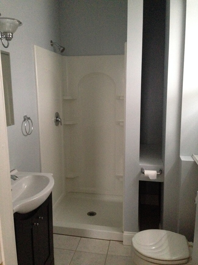 Photo - 266 Shelmire St Unit 5