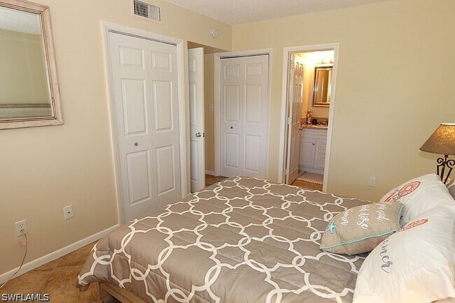 Photo - 820 Ketch Dr Unit 2