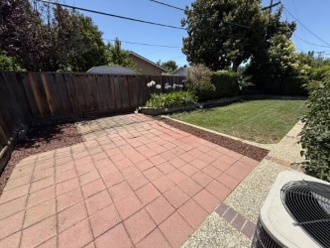 Photo - Single level 4 Bedroom home Near Downtown Campbell...pets ok and available now!