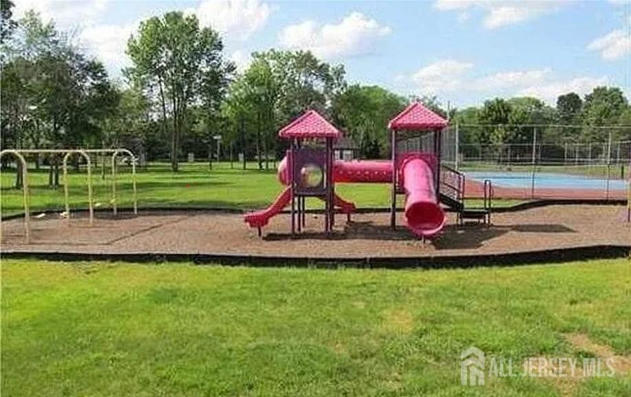 Photo - 4806 Hana Rd
