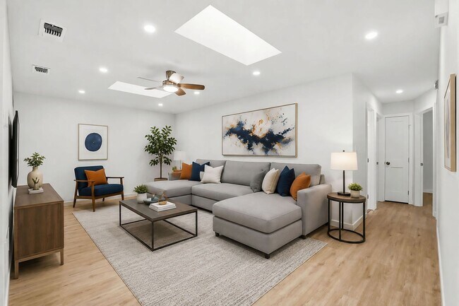 Photo - Stunning Remodeled 3BR Duplex in Oviedo with Modern Upgrades Unit 1112