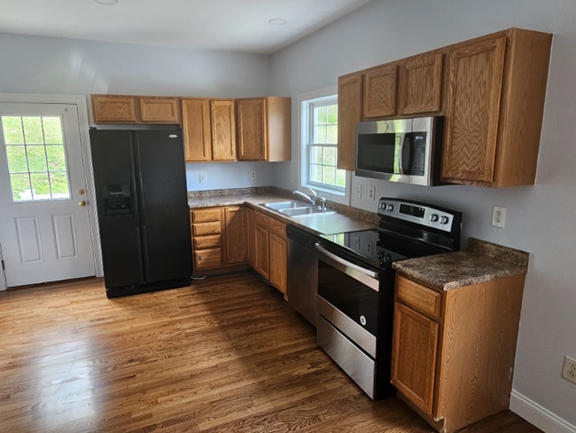 Photo - 52 Pond Brook Rd Townhome