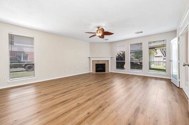 Photo - 7902 Feather Springs Dr