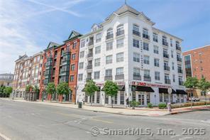 Building Photo - 850 E Main St Unit APT 418