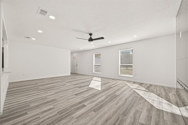 Photo - 11434 Loyola Dr