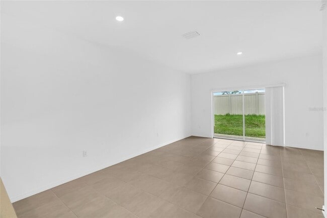 Photo - 8765 Daybreak St