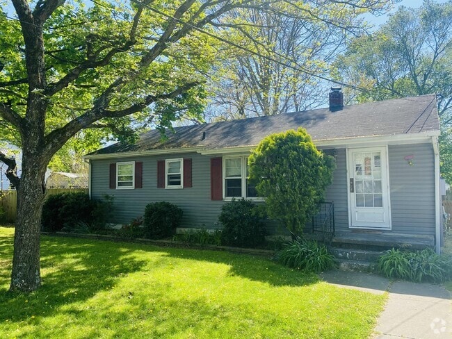 Building Photo - 112 Shamrock Dr Rental