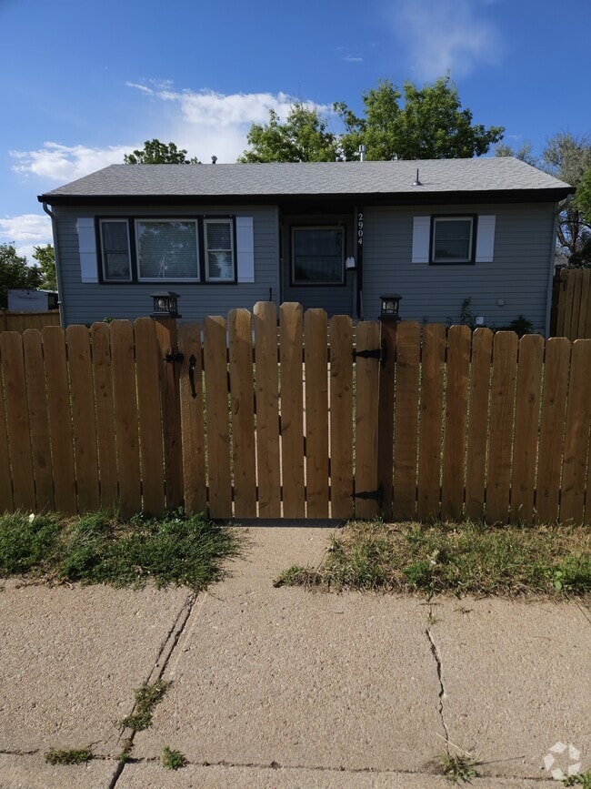 Building Photo - 2904 Plum Dr Rental