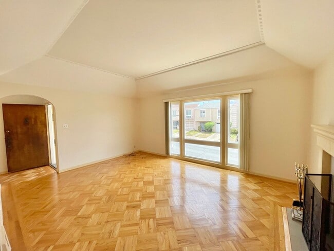 Photo - Lovely Lakeshore Home in great location, period details, featuring bonus rooms! 3 BR +/2 BA PROGR...